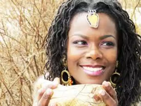 Keda Edwards Pierre - 个人发展与辅导, 动机, 健康与保健, 健康指导, 爱情与人际关系, 教练/咨询, 灵性, 培养直觉, 职业指导, 工作与生活的平衡 